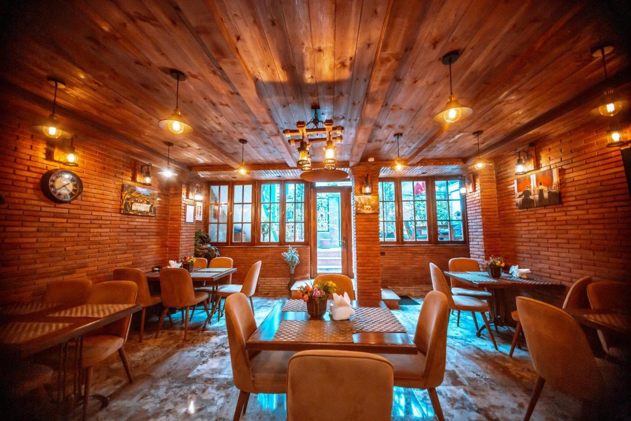 Musmore Boutique Hotel Tbilisi Exteriör bild